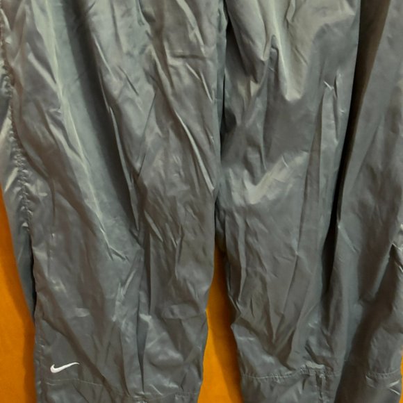 Nike Lined Jogging Pants Gray with Zipper‎ Legs - Picture 9 of 13